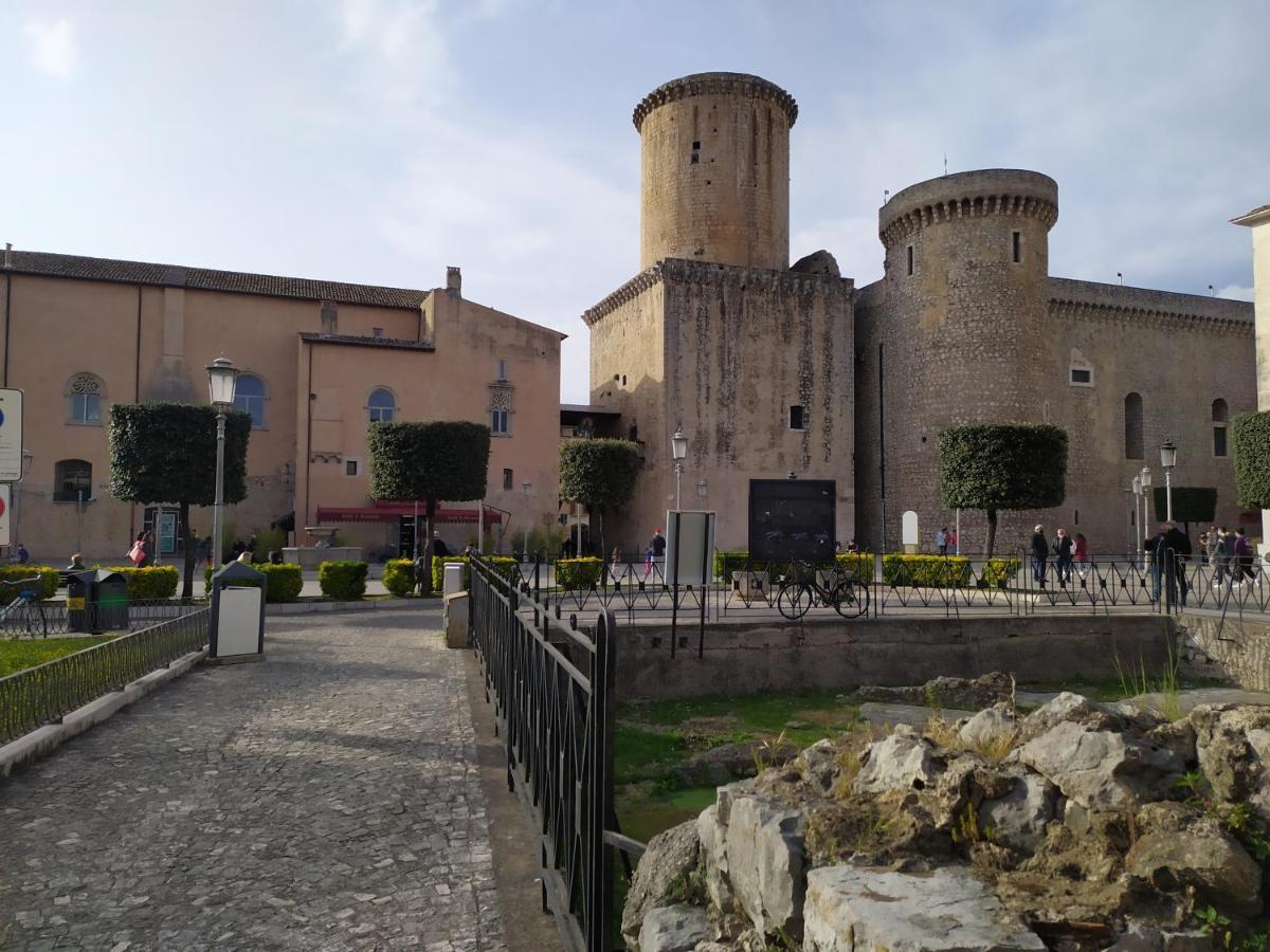 דירות Casa Flora Fondi Centro Storico מראה חיצוני תמונה